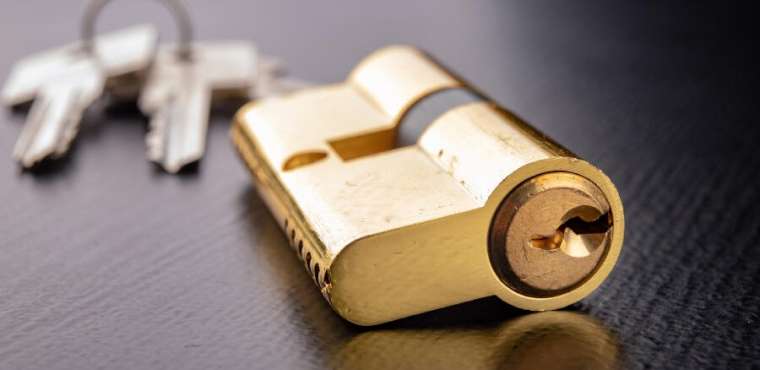 Home lockout service by Peak Locksmith at a Tacoma, WA front door