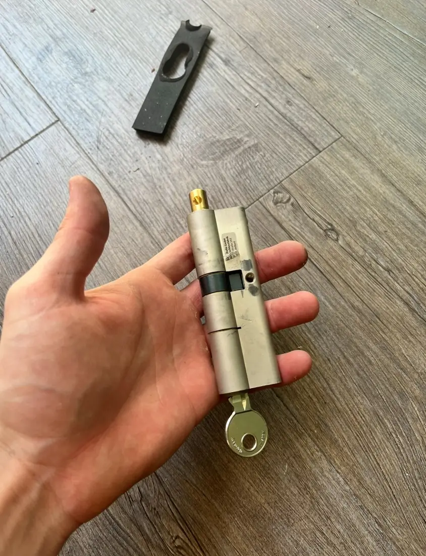 Lock Cylinder Replacement job in Tacoma WA by Peak Locksmith